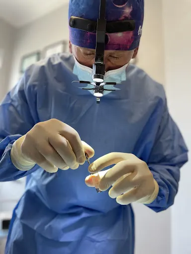 FaveDent Stomatologia i Implantologia Artur Woźniak